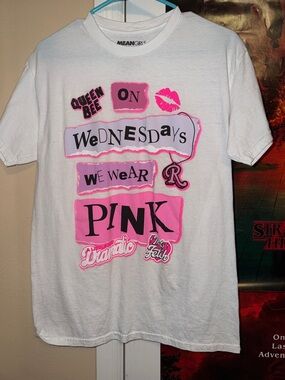 Mean Girls 'On Wednesdays We Wear Pink' White Short Sleeve Tee